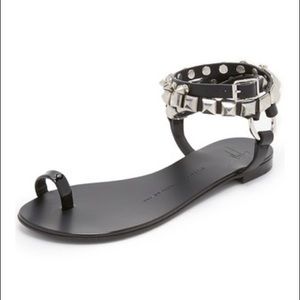 GIUSEPPE ZANOTTI PIA BLACK LEATHER SANDALS W/STUDS